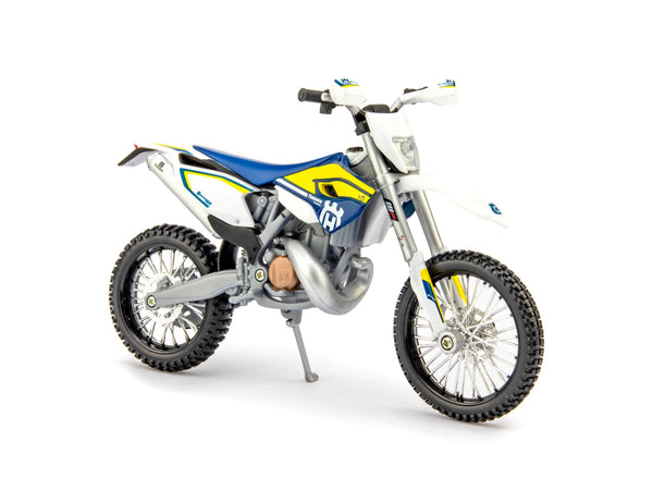 Husqvarna FE 501 2016 white - 1:12 Scale Motorbike Model