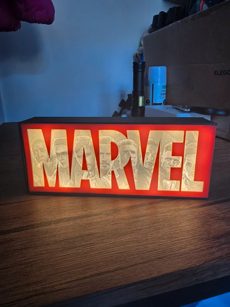 Marvel Hero Tribute Lightbox – Battery-Powered 3D Printed Comic Display (Batteries Not Included)
