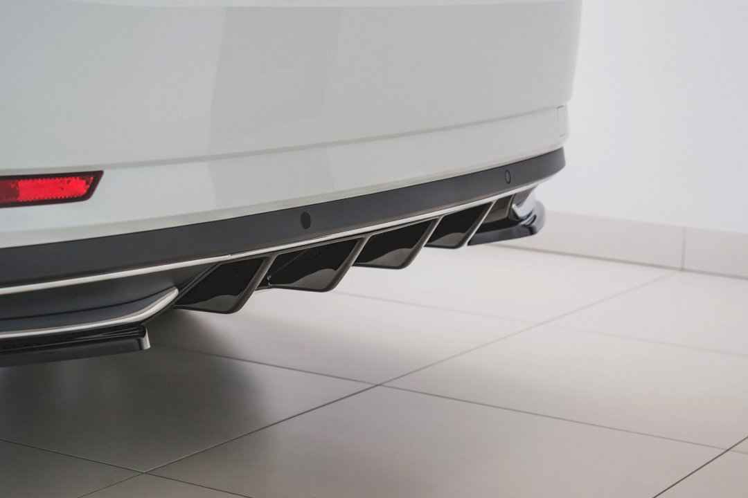 Maxton Design - REAR VALANCE SKODA SUPERB MK3 FL (2019-)