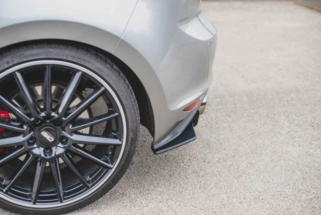 Maxton Design - STREET PRO REAR SIDE SPLITTERS V.1 VW GOLF MK7 GTI