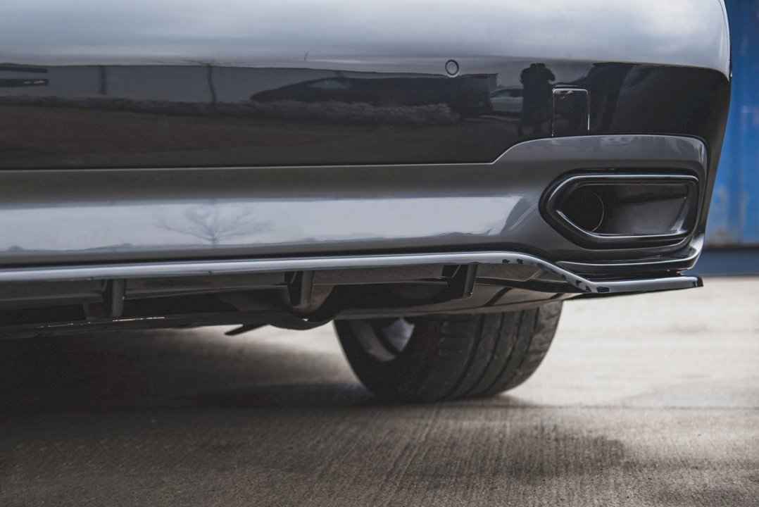 Maxton Design - Rear Splitter (Vertical Bars) BMW 7 M-Pack G11 / G12