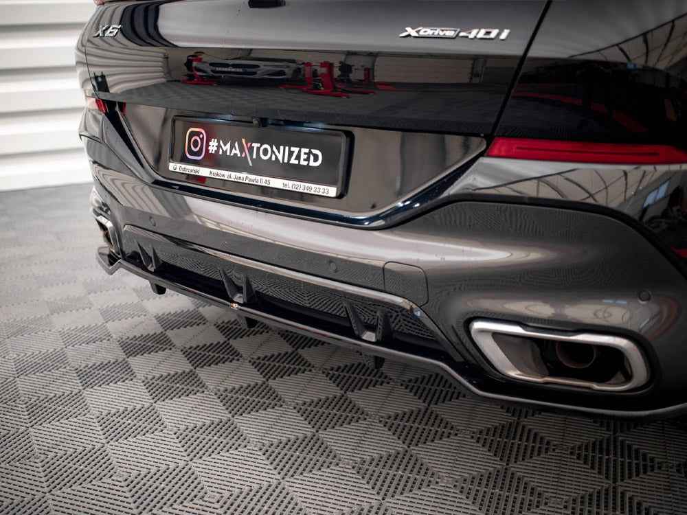 Maxton Design - CENTRAL REAR SPLITTER (VERTICAL BARS) V.2 BMW X6 M-PACK G06