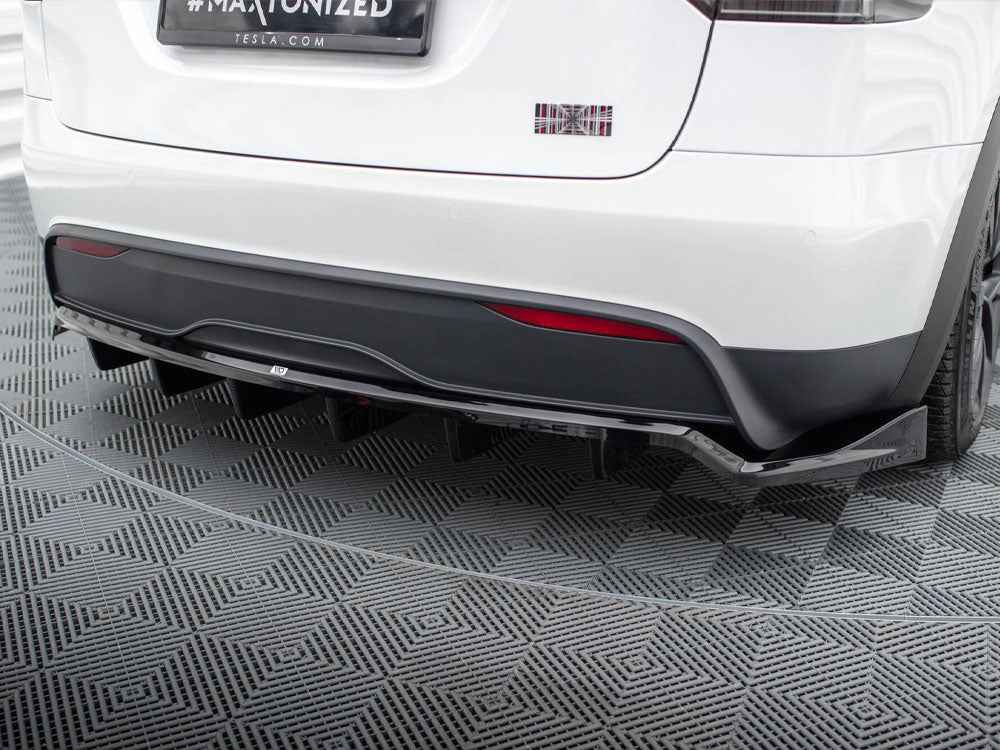 Maxton Design - CENTRAL REAR SPLITTER (VERTICAL BARS) TESLA MODEL X MK1 FACELIFT