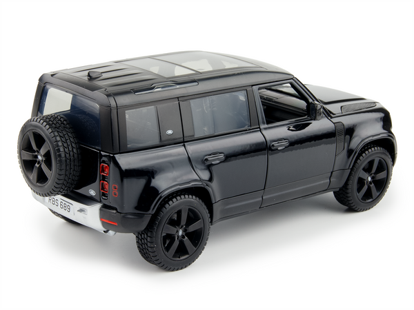 Land Rover Defender 110 Black 1:24 Scale Bburago Diecast Model
