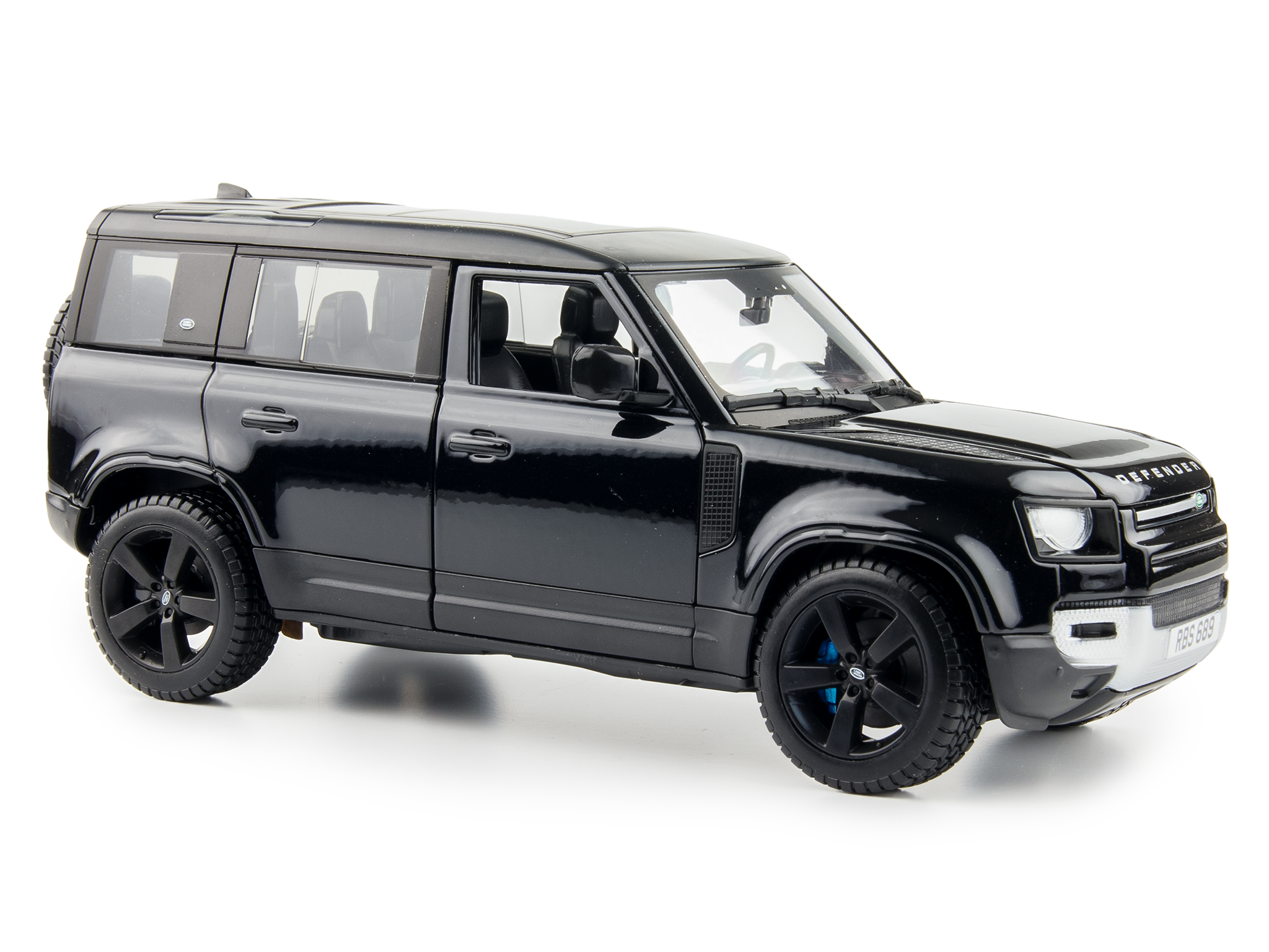 Land Rover Defender 110 Black 1:24 Scale Bburago Diecast Model
