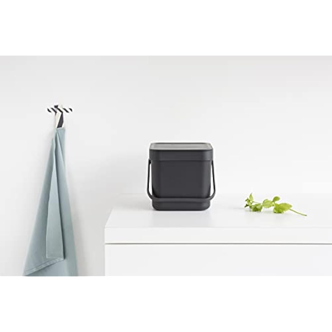 Brabantia Sort & Go Food Waste Bin (6L / Grey) Small Countertop Kitchen Compost Caddy with Handle & Removable Lid, Easy Clean, Fixtures included for Wall/Cupboard Mounting, Grey