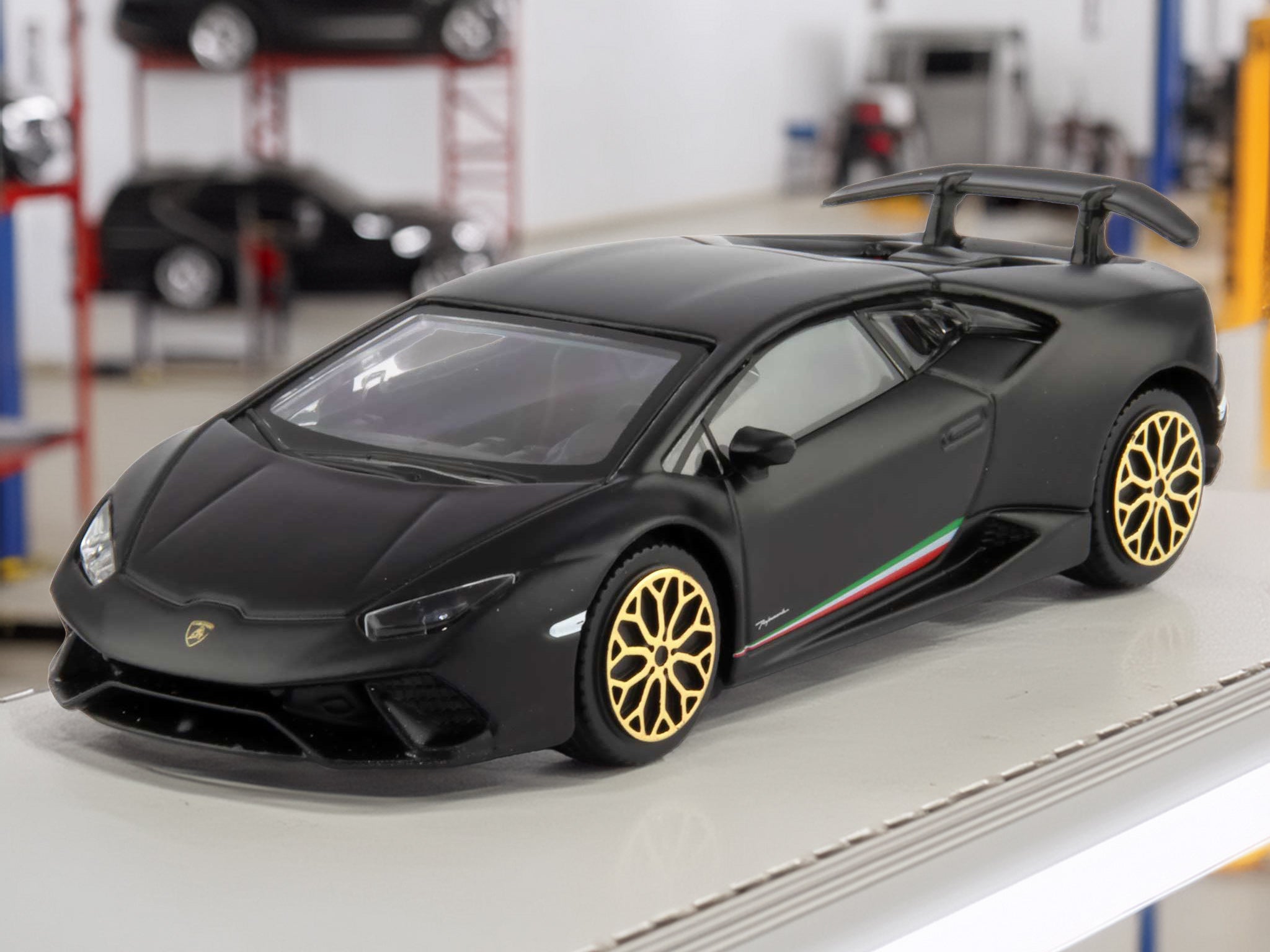 Lamborghini Huracan Performante black - 1:43 Scale Toy Car