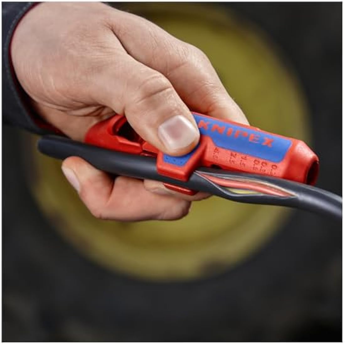 Knipex ErgoStrip Universal Stripping Tool, For left-handers 135 mm 16 95 02 SB