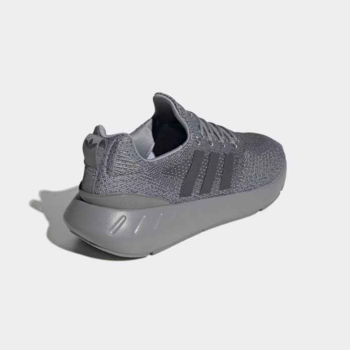 UK 5.5 Adidas Swift Run 22 Black Women’s Trainers – EU 38.5