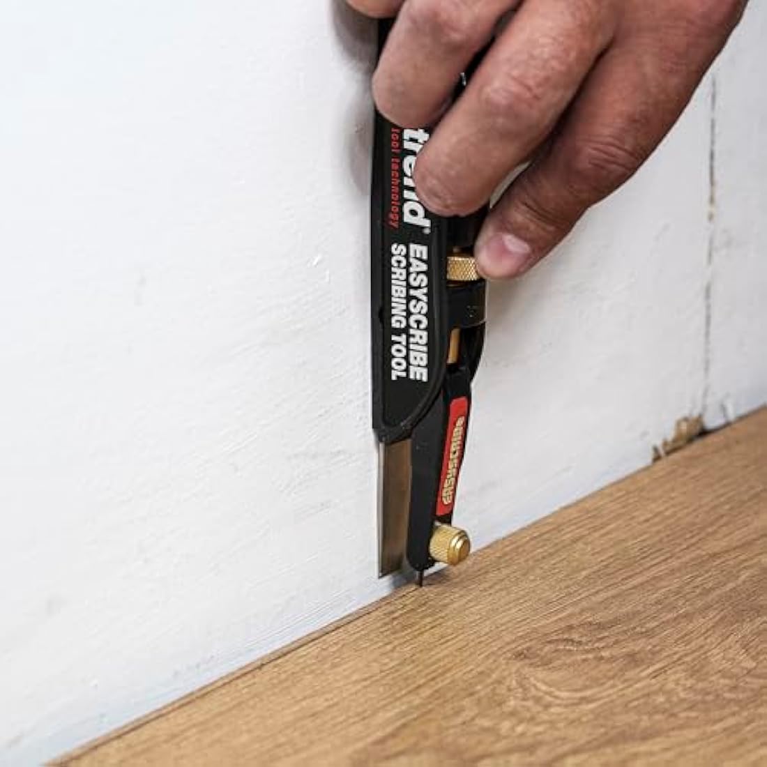 Trend EasyScribe Scribing Tool - Versatile and Accurate Scribing Solution for Carpenters, Joiners, Tilers, Kitchen and Shop Fitters, E/SCRIBE, Black, 1 Count (Pack of 1)