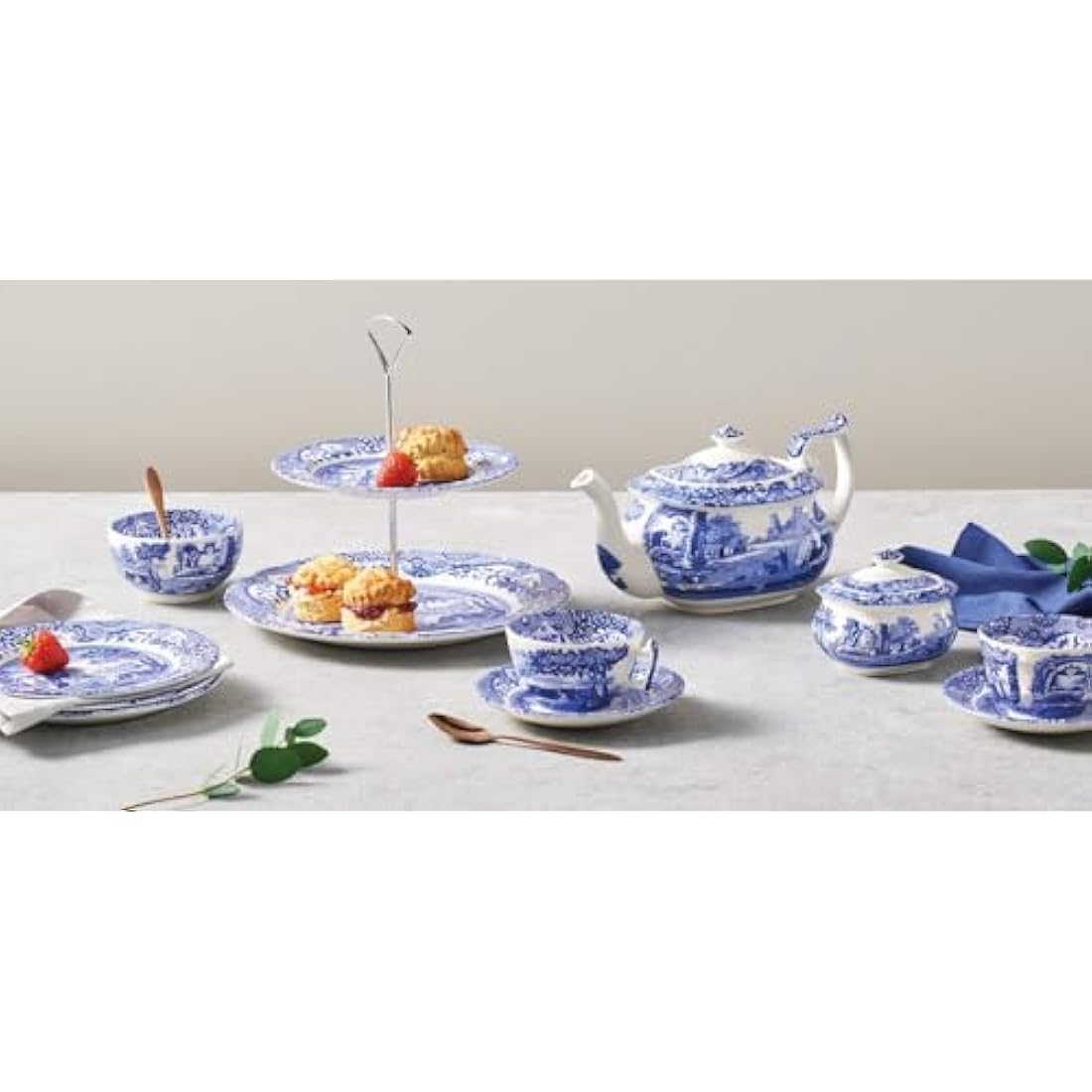 Spode Blue Italian Teacup and Saucer, Set of 4