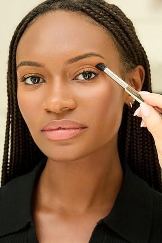 Trish McEvoy Brush 23 Angled Crease Contour