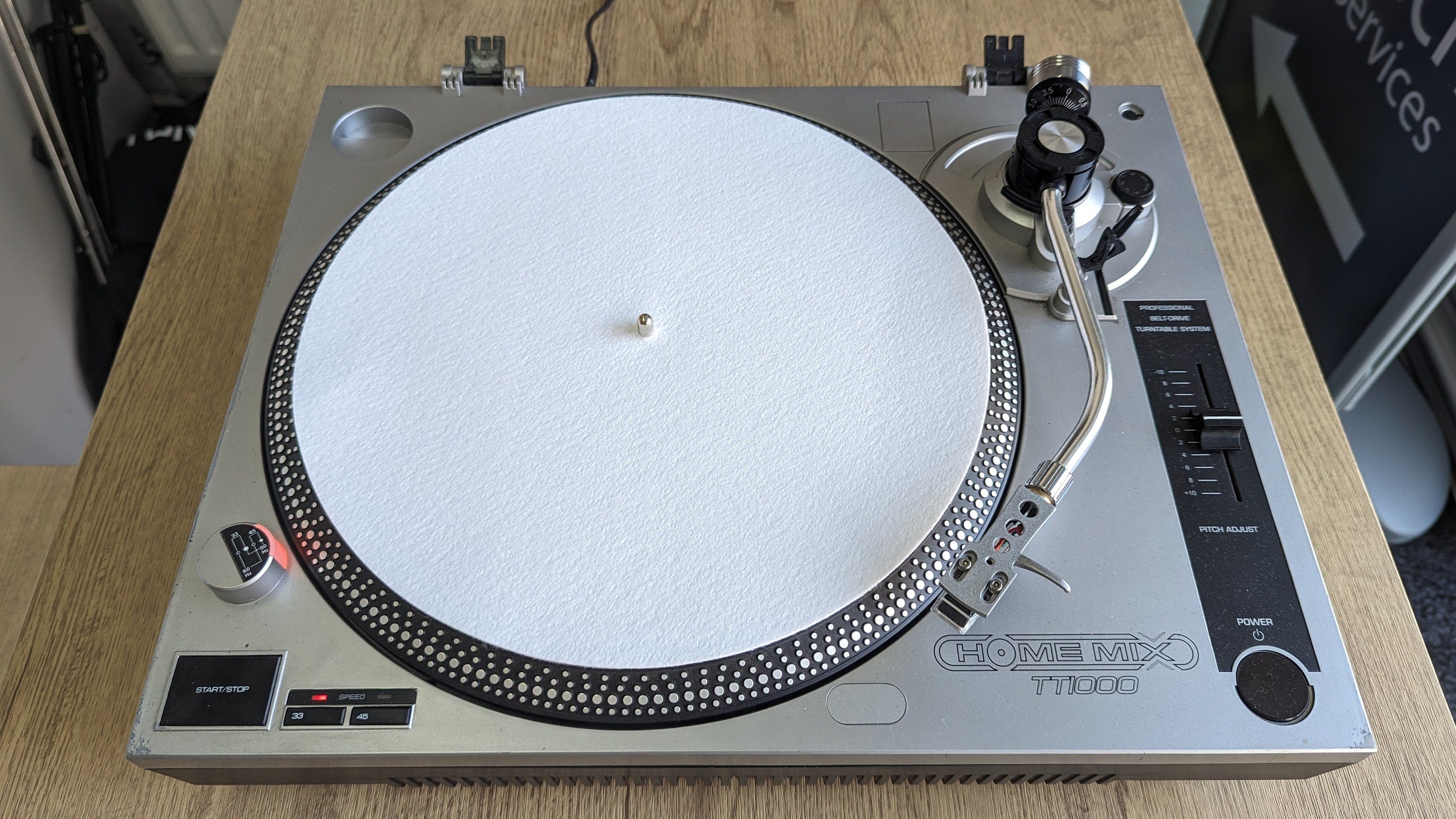 Pure White Felt Slipmat – Clean Look & Stunning Colour Contrast.