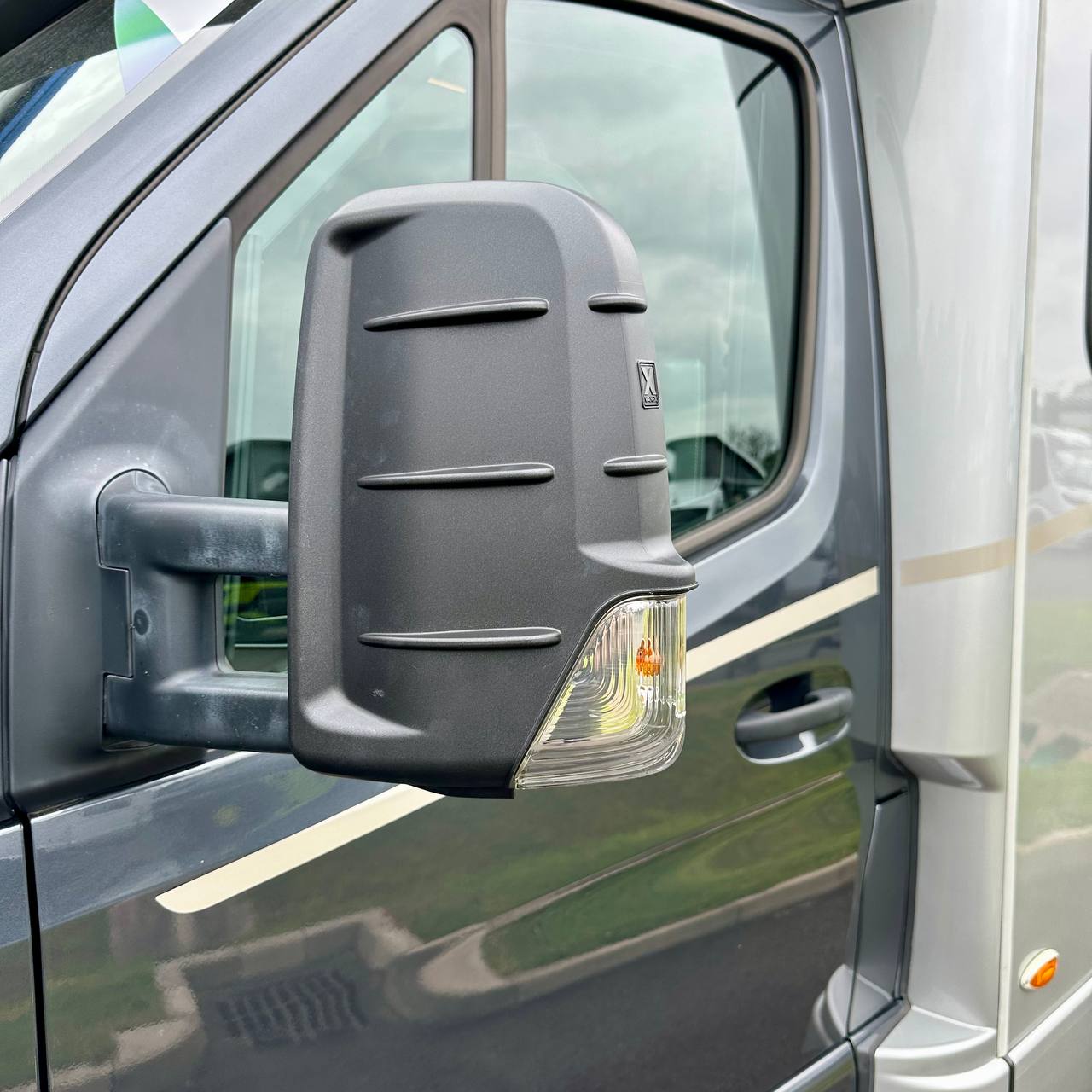 For Mercedes Sprinter Dodge 906 Wing Mirror Cap Covers – Durable Hammerite Finish for Enhanced Protection