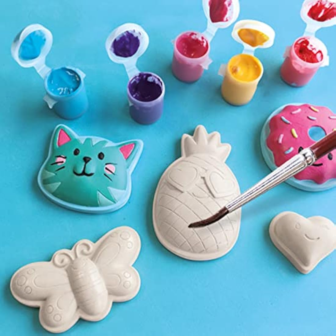 SES Creative 01133 Happy Figures Casting and Painting Kit, Brighten Your Day with Crafts, Mould and Paint Plaster Kit
