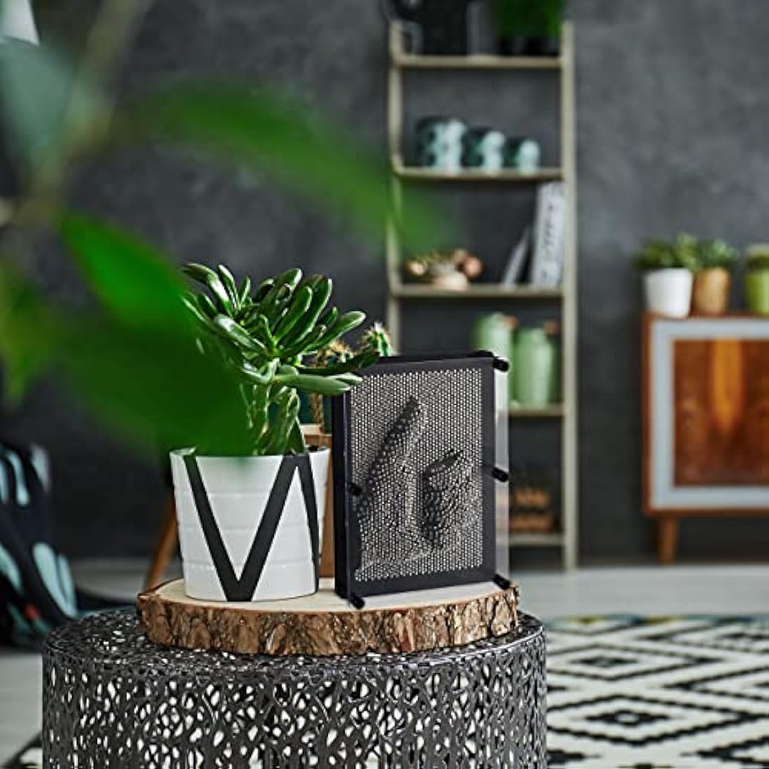 Relaxdays 3D Pin Art Impression Toy, Steel Pin Game, 13 x 18 cm, Black