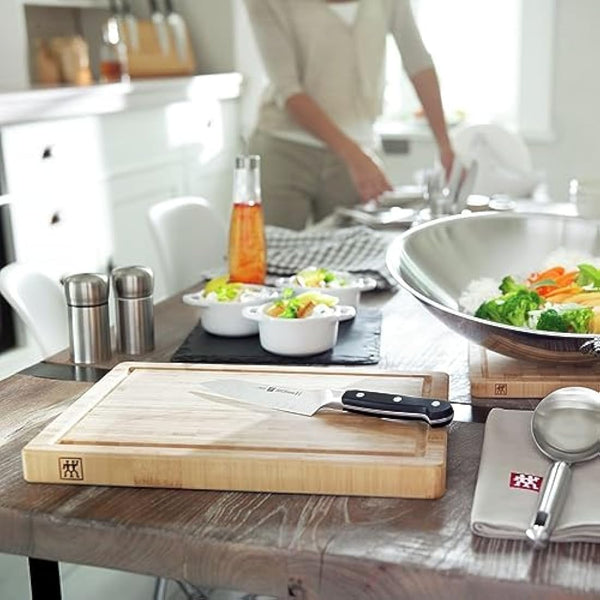 ZWILLING Cutting board bamboo, Medium 36 X 25.5 X 3 cm, Brown