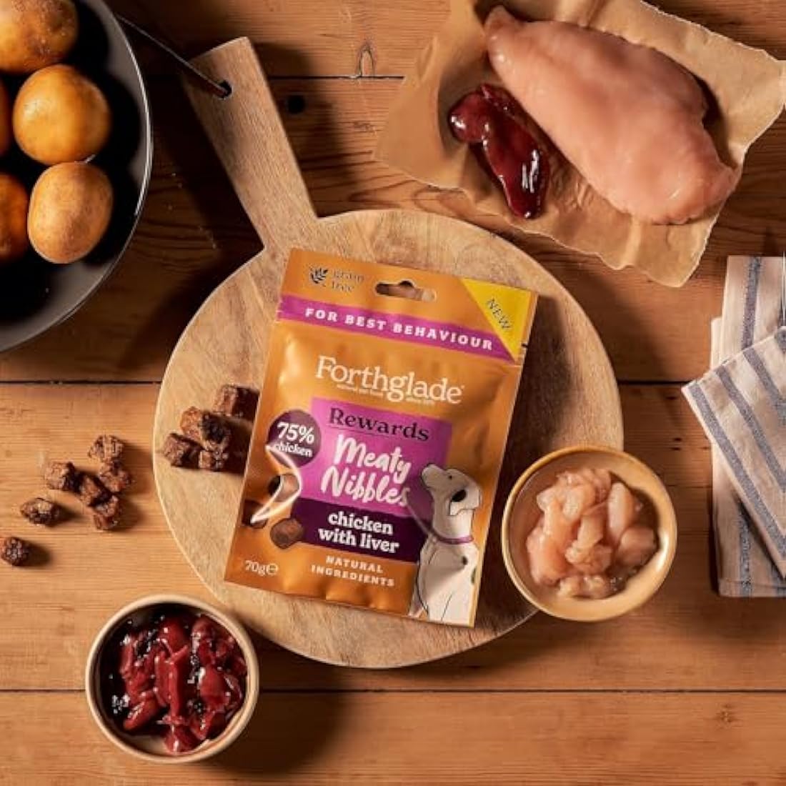 Forthglade Meaty Nibbles (10 x 70g Bags) - Hypoallergenic & Grain Free Dog Treats with Chicken and Liver, Natural Dog Treats, Training Rewards with 75% Chicken