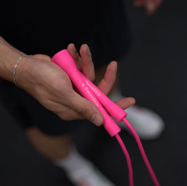 SwissSkip SwissSkip Jump Rope by Dayan Kolev, Xelerate- 5mm PVC Jump Rope, Ideal Rope for Beginners and Advanced Athlets (Pink)