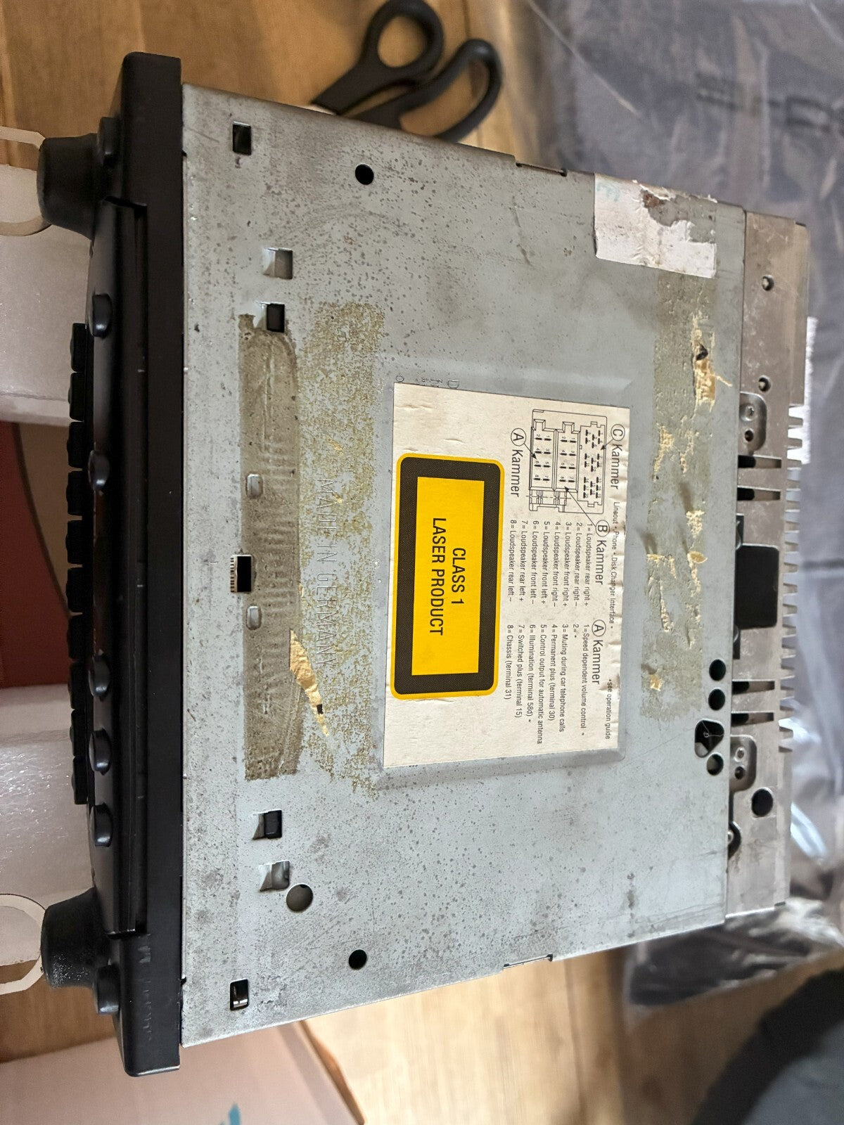 Used / Preowned Porsche Boxster 986 car stereo headunit CDR22 cd player Becker BE 4467 with Radio Code & Removal Keys inc