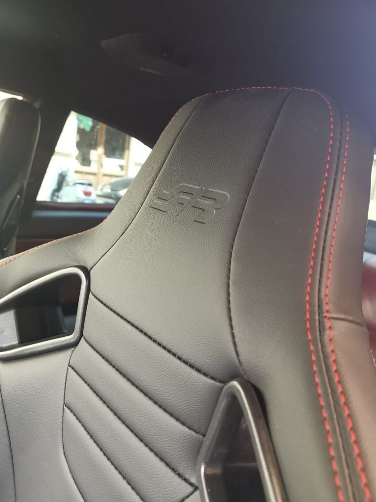 Simoni Universal Pair Luxe x2 Red Stitch Carbon Black Car Bucket Seats + slides