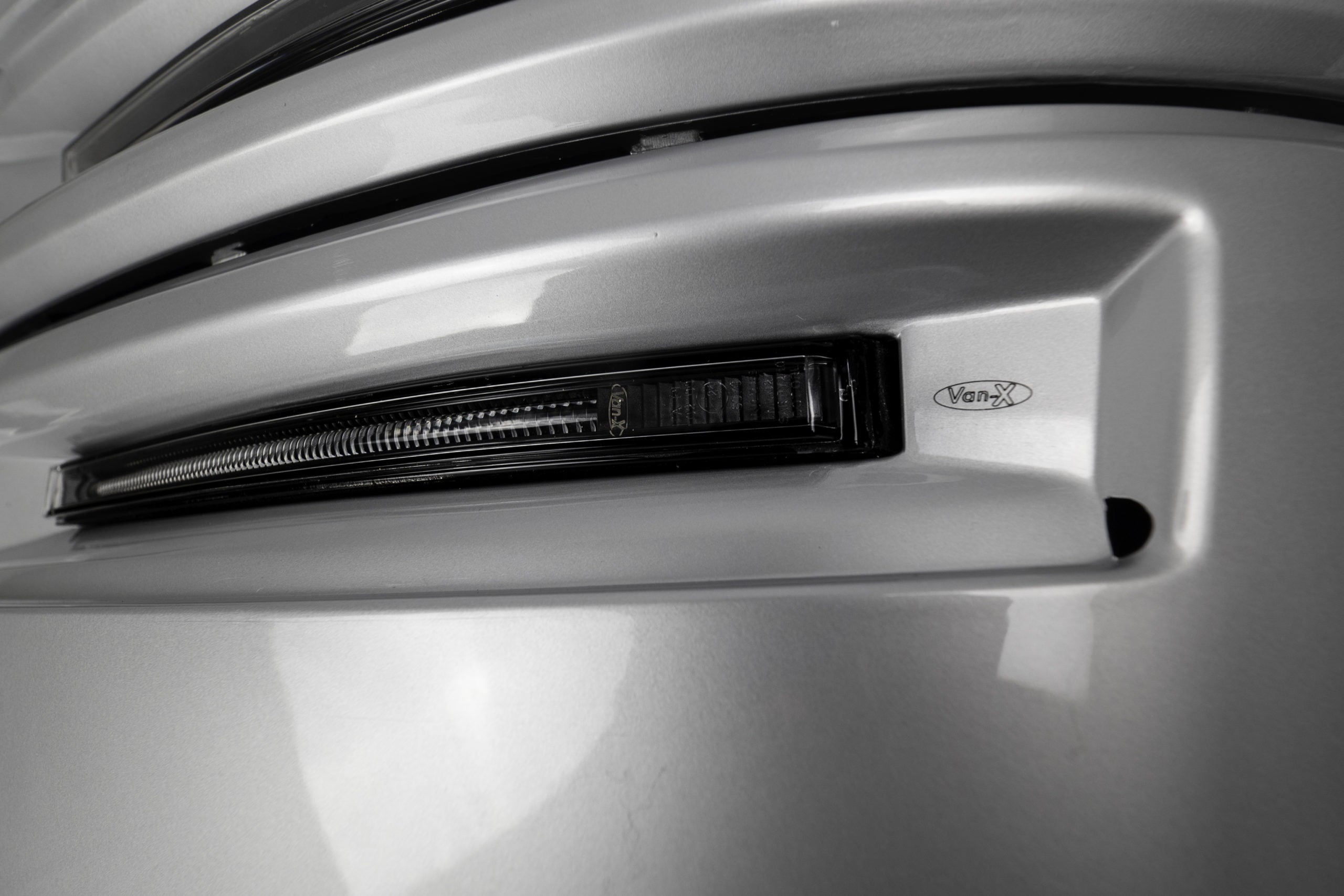 For VW T5 Light Bar Commercial Bumper Drl 03-09 Painted and Ready to Fit