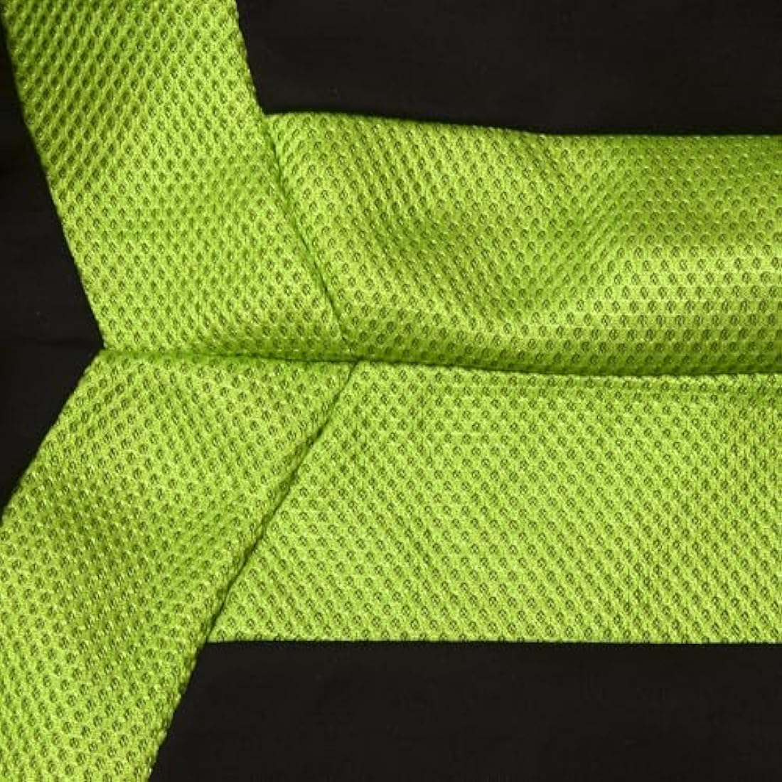 Sakura Car Seat and Headrest Covers Carnaby Green SS5294 - Full Set Universal Size Elasticated Hems Side Airbag Compatible Washable Easy Fit