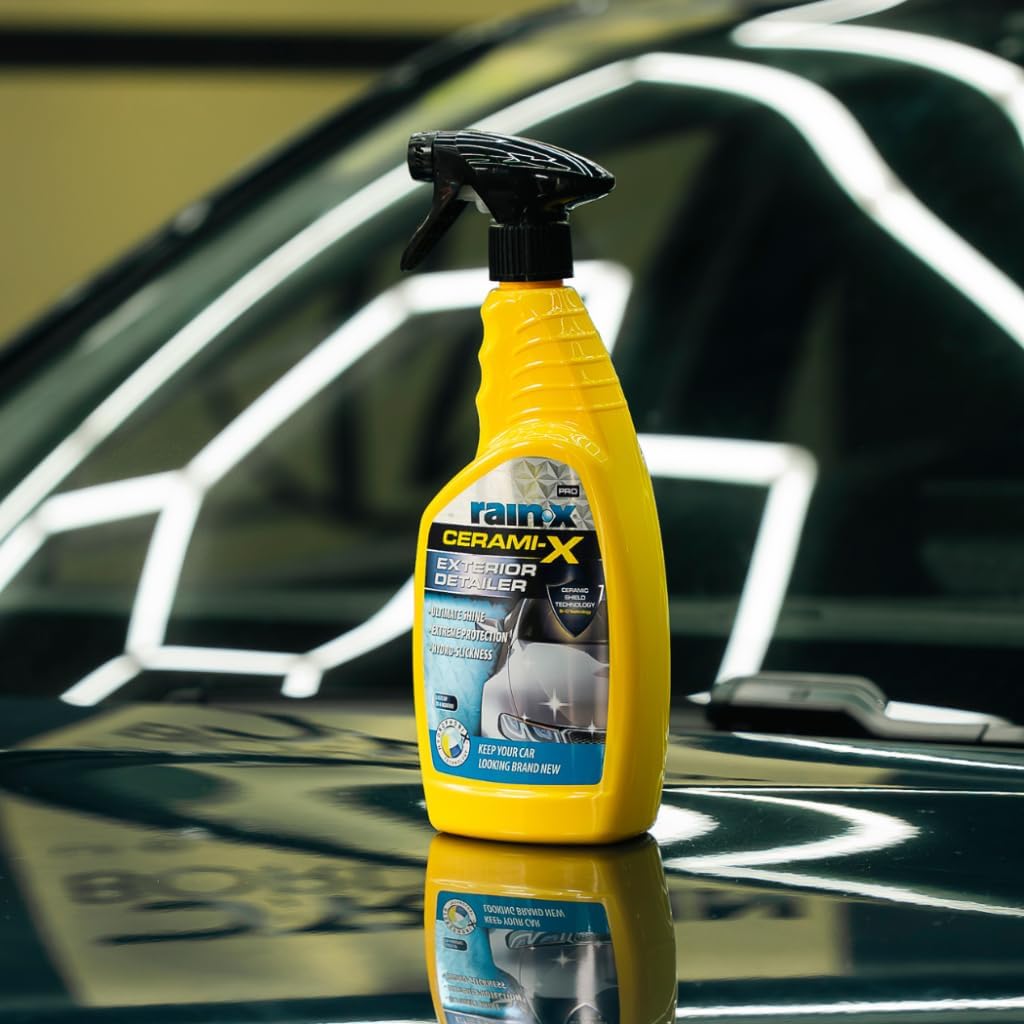 Rain-X Ceramic Car Coating Spray; High Gloss Car Wax with Hydrophobic and UV Protection; Protects for 3 Months + Cloth- 750ml