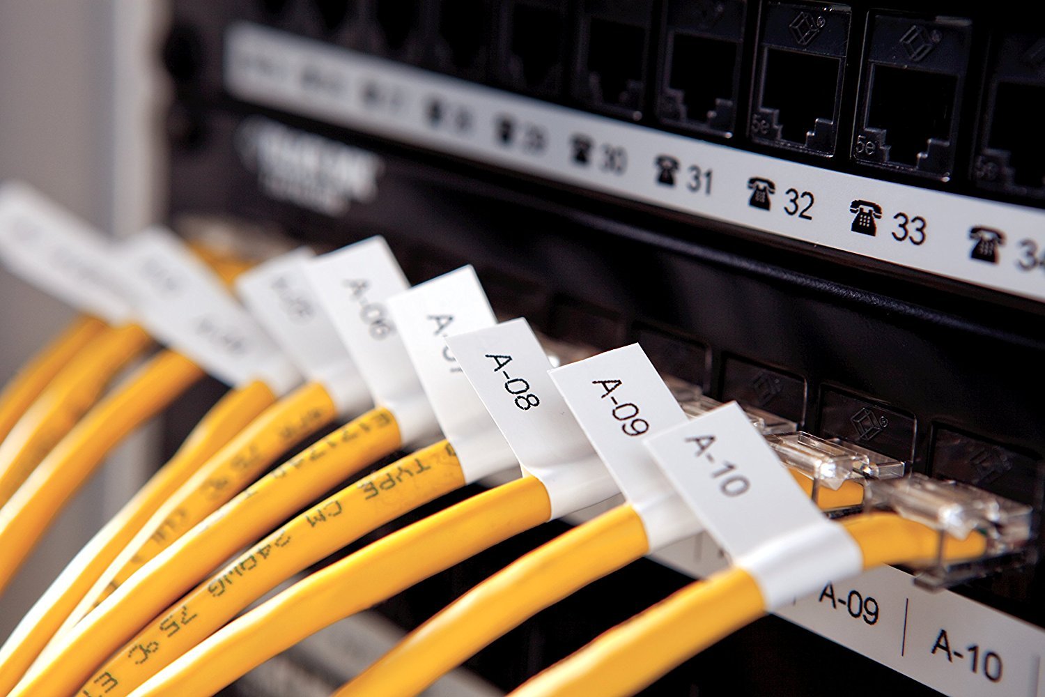 DYMO Rhino 4200 Industrial Label Maker | QWERTY Keyboard & Time-Saving Hot Keys | Durable Label Printer for Job Sites and Heavy-Duty Labelling Jobs