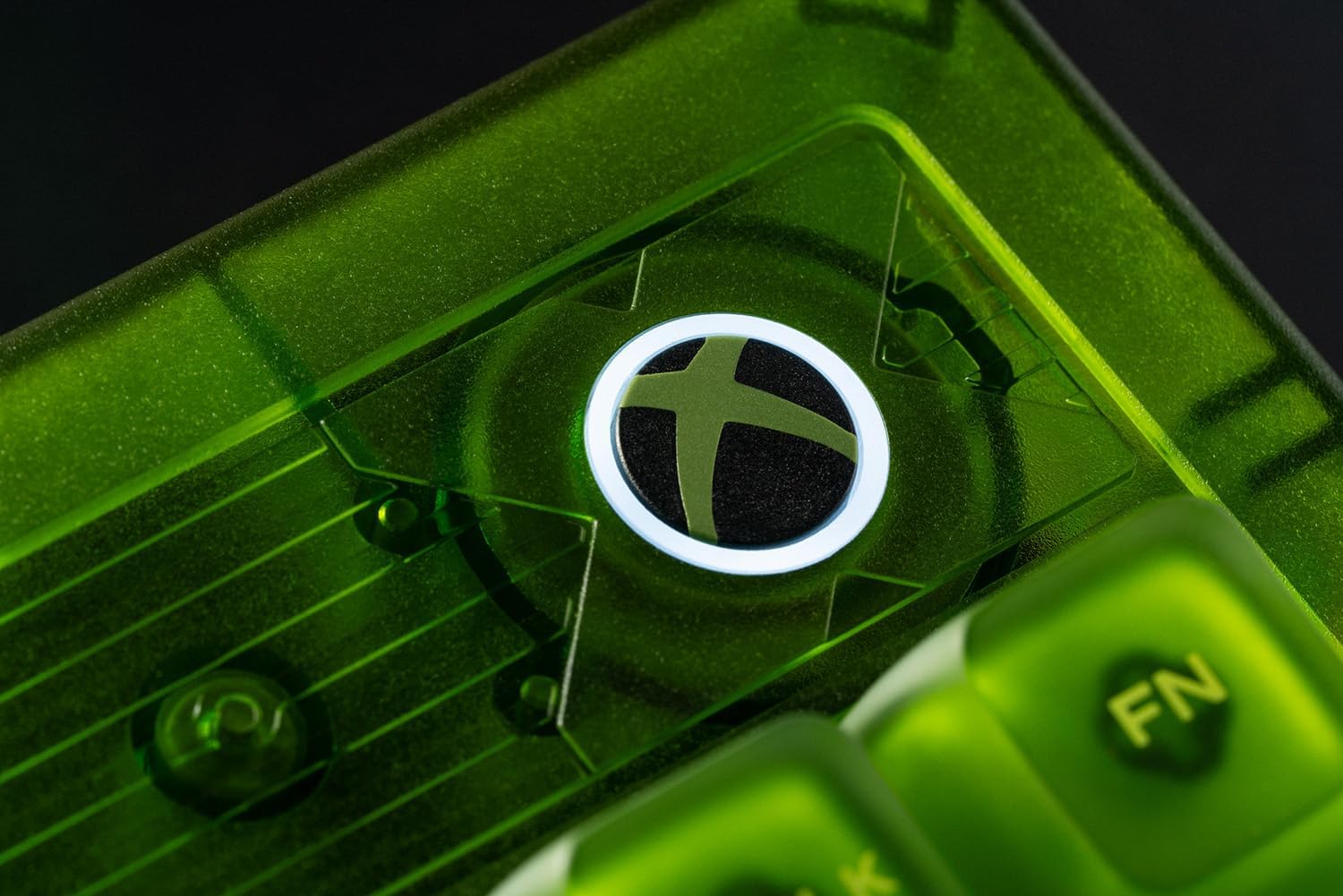 8Bitdo Retro 87 Mechanical Keyboard with RGB Backlight, Bluetooth/2.4G/USB-C Hot Swappable Wireless Gaming Keyboard for Windows and Android - Xbox Edition (Officially Licensed)