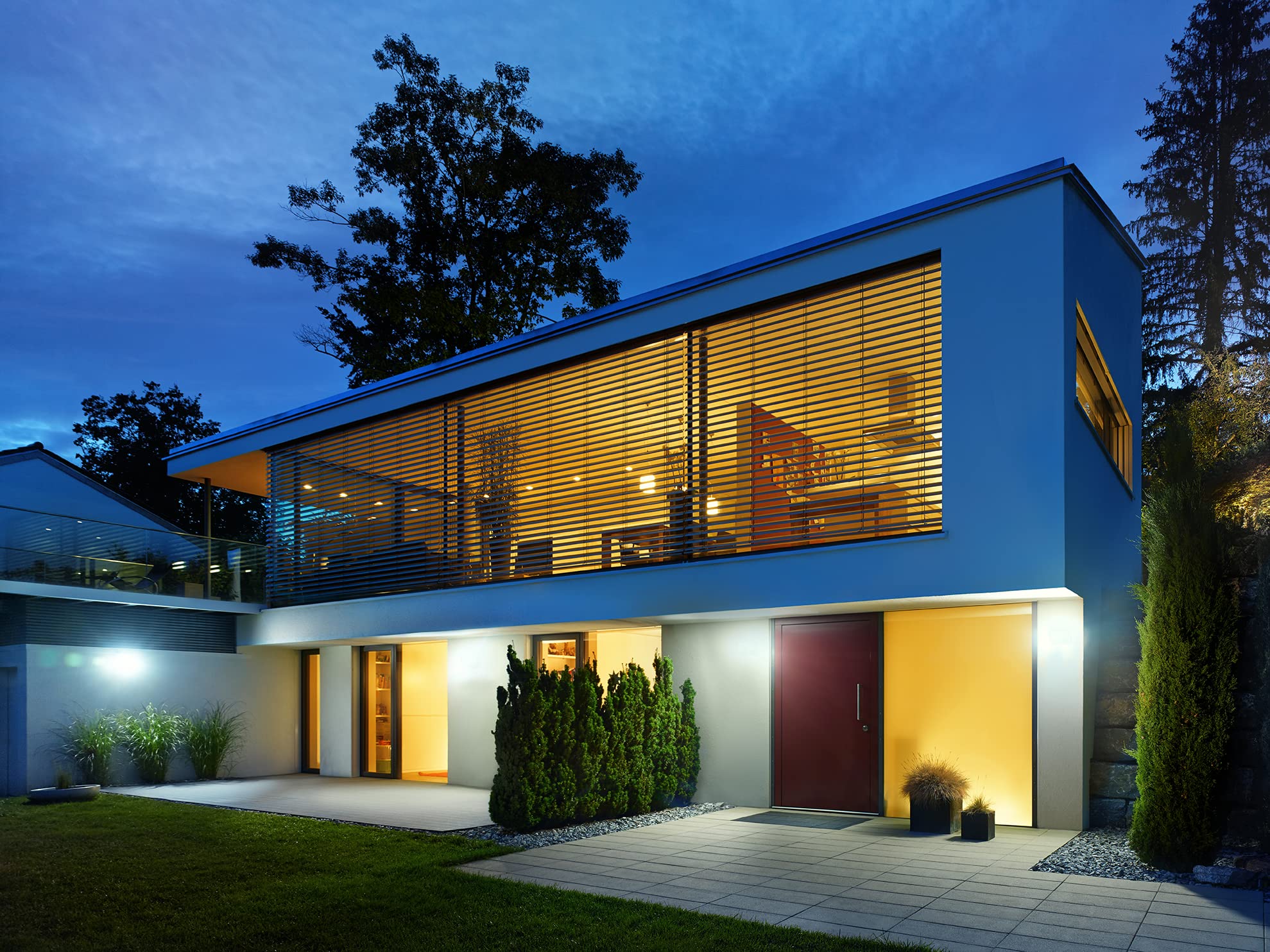 Steinel LED Flood Light XLED Curved S Anthracite, 9.3 W Security Light, Twilight and 160 Motion Sensor, 8 m Reach,12 x 16 x 10.7 cm