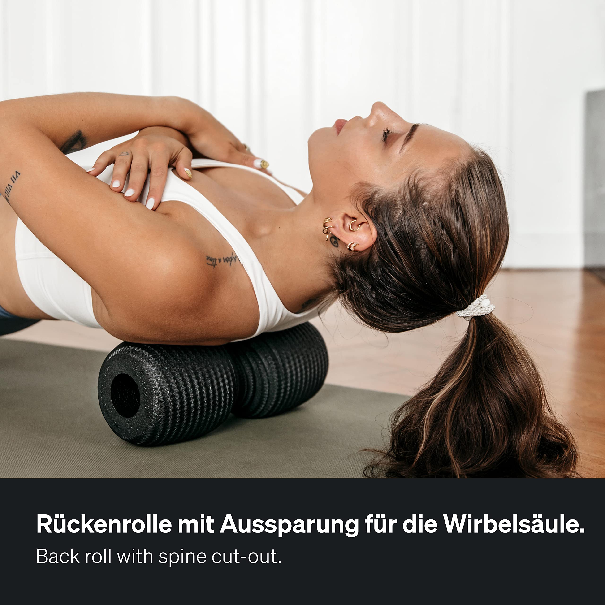 BLACKROLL? Twin fascia roller (30 cm x 13 cm), massage roller with cut-out for the spine, fitness roller for spot self-massage, medium hardness, made