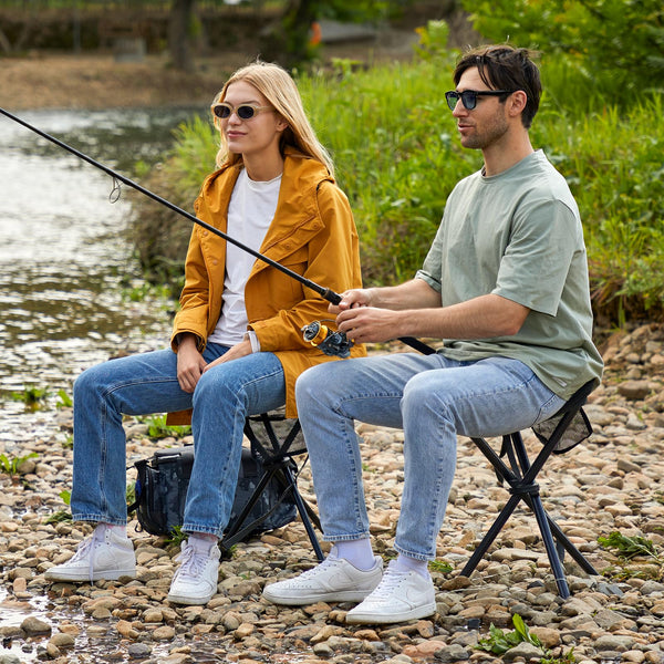 EVER ADVANCED Folding Stool Tripod Tall 53 cm Lightweight Camping Stool Compact Portable Fishing Tripod Camping Chair Collapsible for Outdoor Travel Walking Garden Backpack Hold Up 102 KG