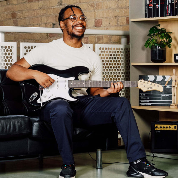 3rd Avenue XF Full Size 4/4 Electric Guitar Ultimate Kit with 10W Amp, Cable, Stand, Gig Bag, Strap, Spare Strings, Picks, Capo – Black