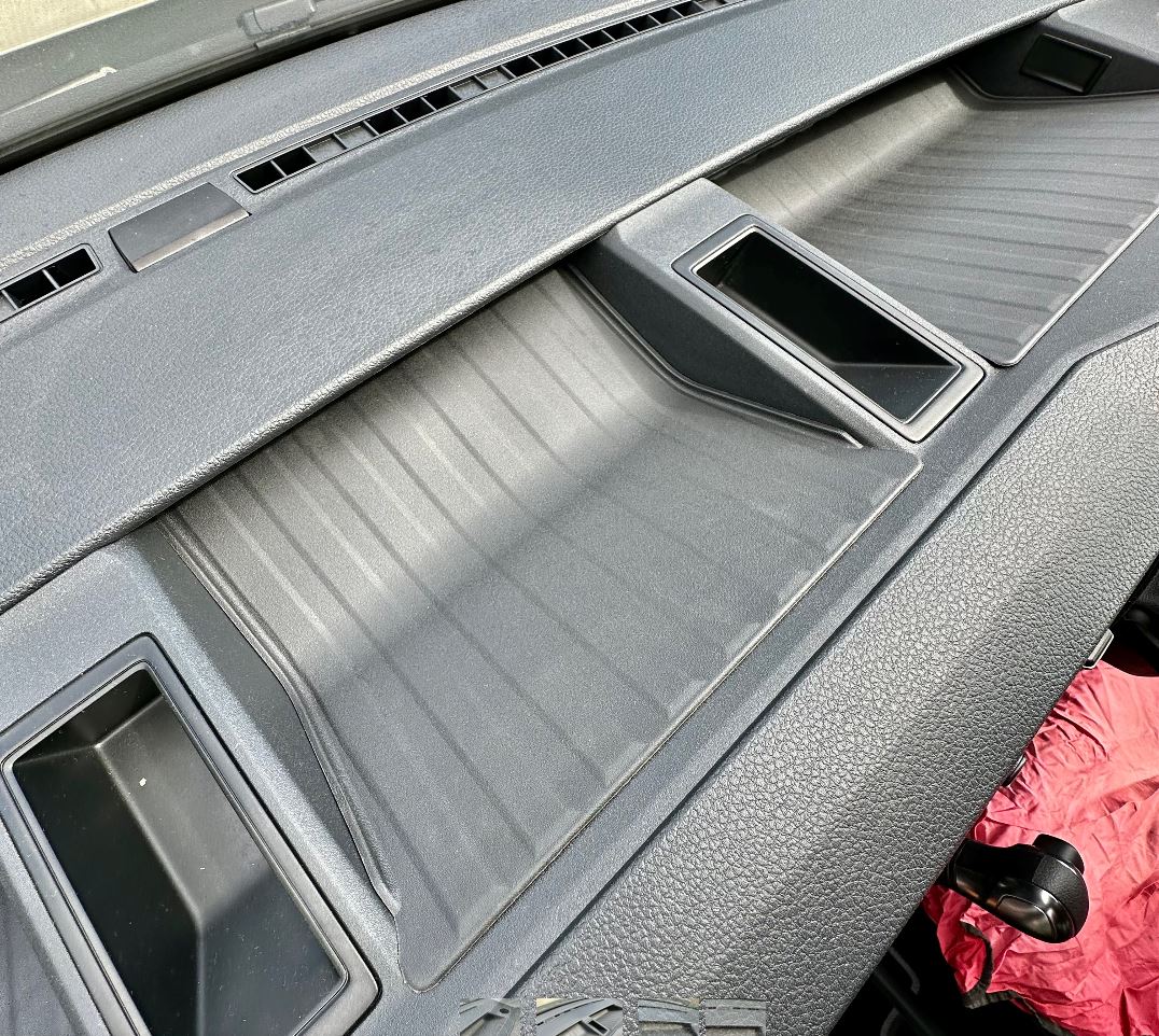 For MAN TGE / VW New Crafter Top Dashboard Rubber Inserts Mats - Non-Slip, Custom Fit, Durable Interior Accessory