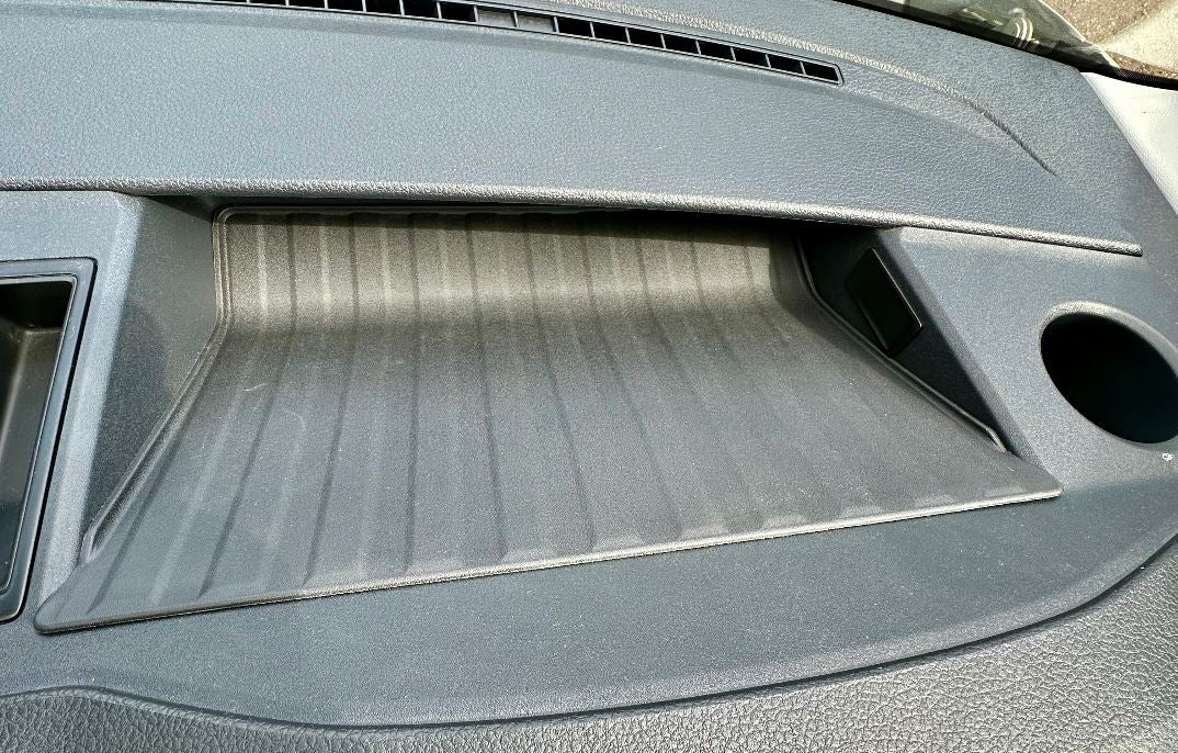 For MAN TGE / VW New Crafter Top Dashboard Rubber Inserts Mats - Non-Slip, Custom Fit, Durable Interior Accessory