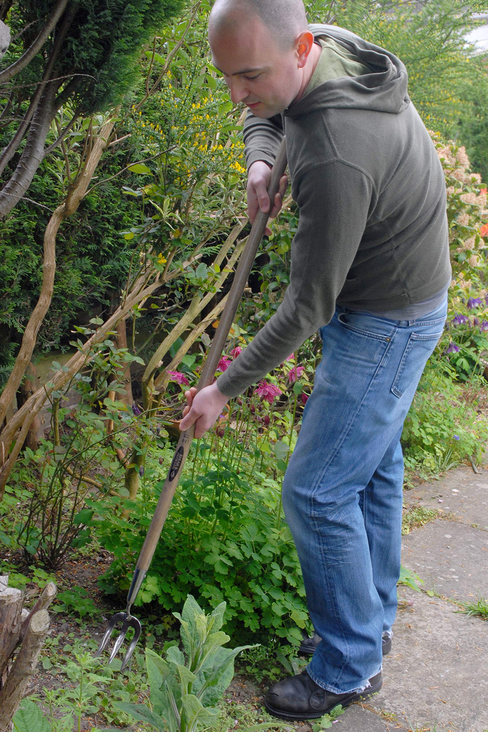 Spear & Jackson 5510WF Traditional Stainless Steel 42" Handle Long Handled Weed Fork