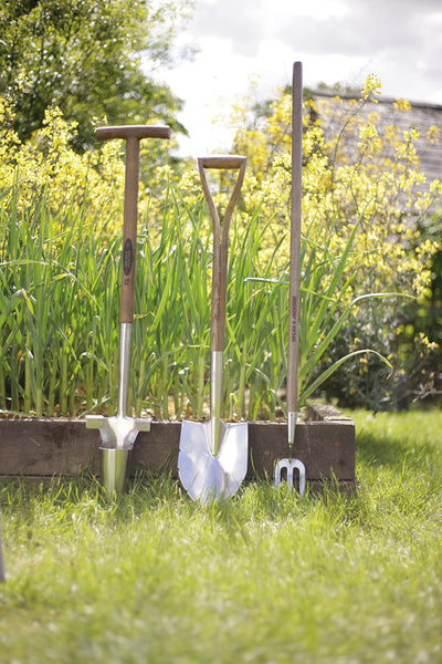 Spear & Jackson 5510WF Traditional Stainless Steel 42" Handle Long Handled Weed Fork