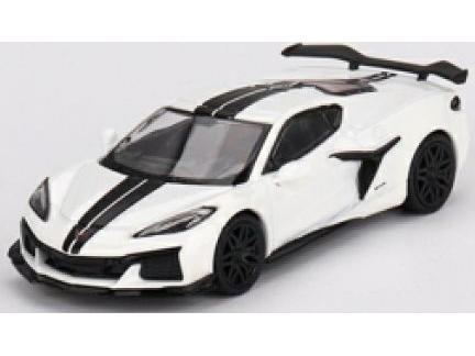 Chevrolet Corvette Z06 2023 Arctic White (LHD) 1:64 Scale MINI GT Diecast Model