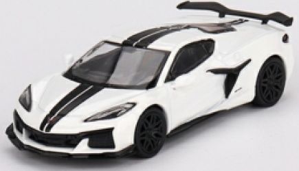 Chevrolet Corvette Z06 2023 Arctic White (RHD) 1:64 Scale MINI GT Diecast Model
