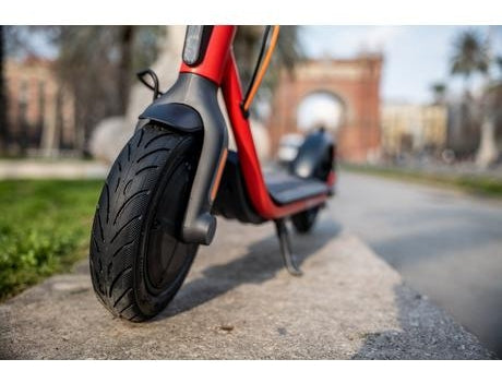 Segway D38E Electric Scooter 23 Mile Range