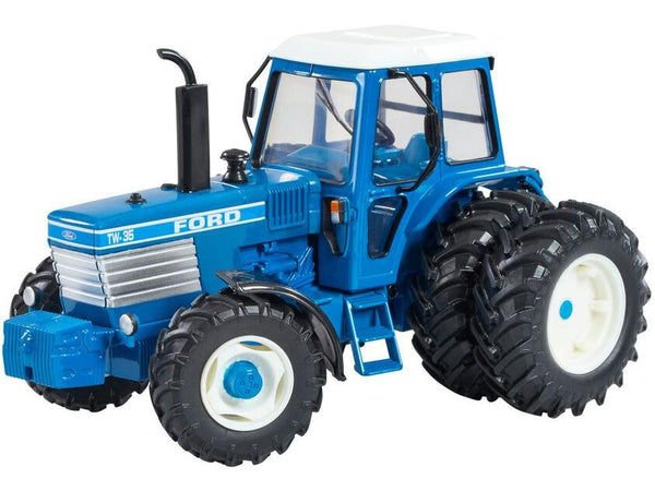 Ford TW35 w/Dual Rear Wheels Tractor 1:32 Scale Britains