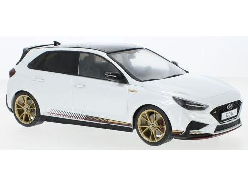 Hyundai i30 N 2021 Metallic White 1:18 Scale Diecast Model Car Group