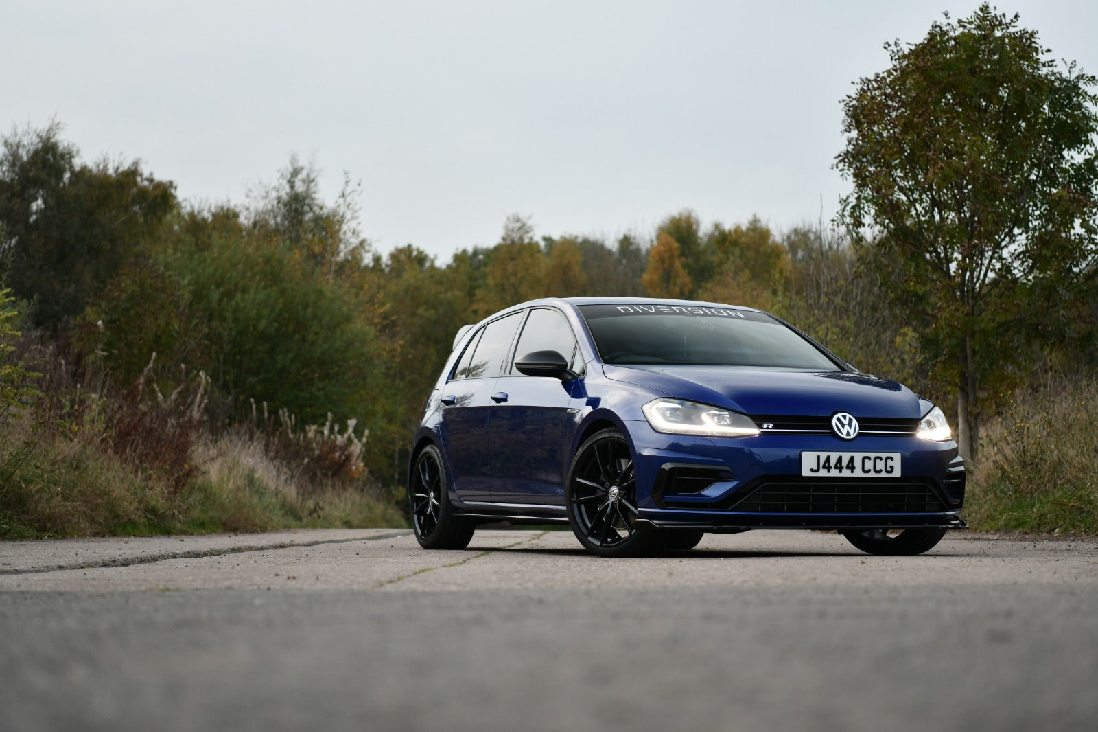 Volkswagen Golf MK7 / MK7.5 GTI / GTD / R-Line / R Carbon Fibre Steering Wheel (CUSTOM / 2013 - 2020 Models)