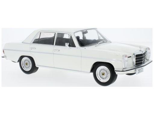 Mercedes-Benz 200 D W115 1968 White 1:18 Scale Diecast Model Car Group