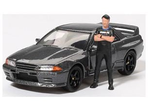 Nissan Skyline GT-R (R32) NISMO Gunmetal w/Matsuda Figure - 1:64 Scale Model Car
