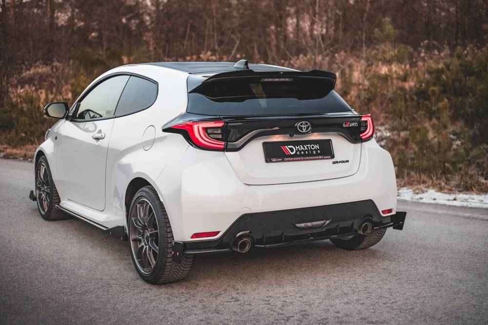 Maxton Design - REAR SIDE SPLITTERS V.2 + FLAPS TOYOTA GR YARIS MK4
