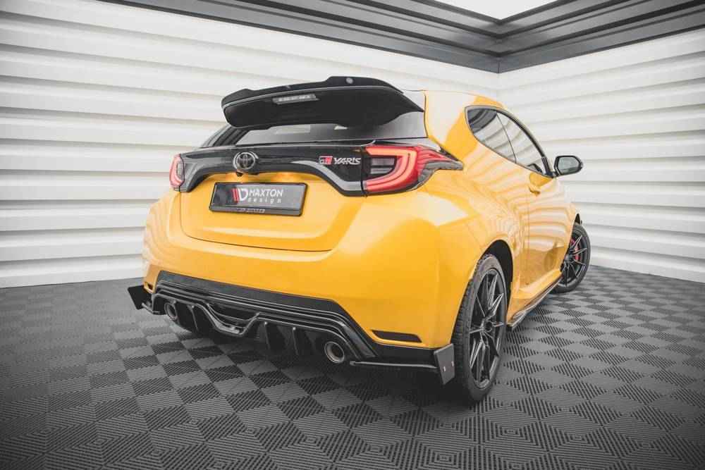 Maxton Design - REAR SIDE SPLITTERS V.4 + FLAPS TOYOTA GR YARIS MK4