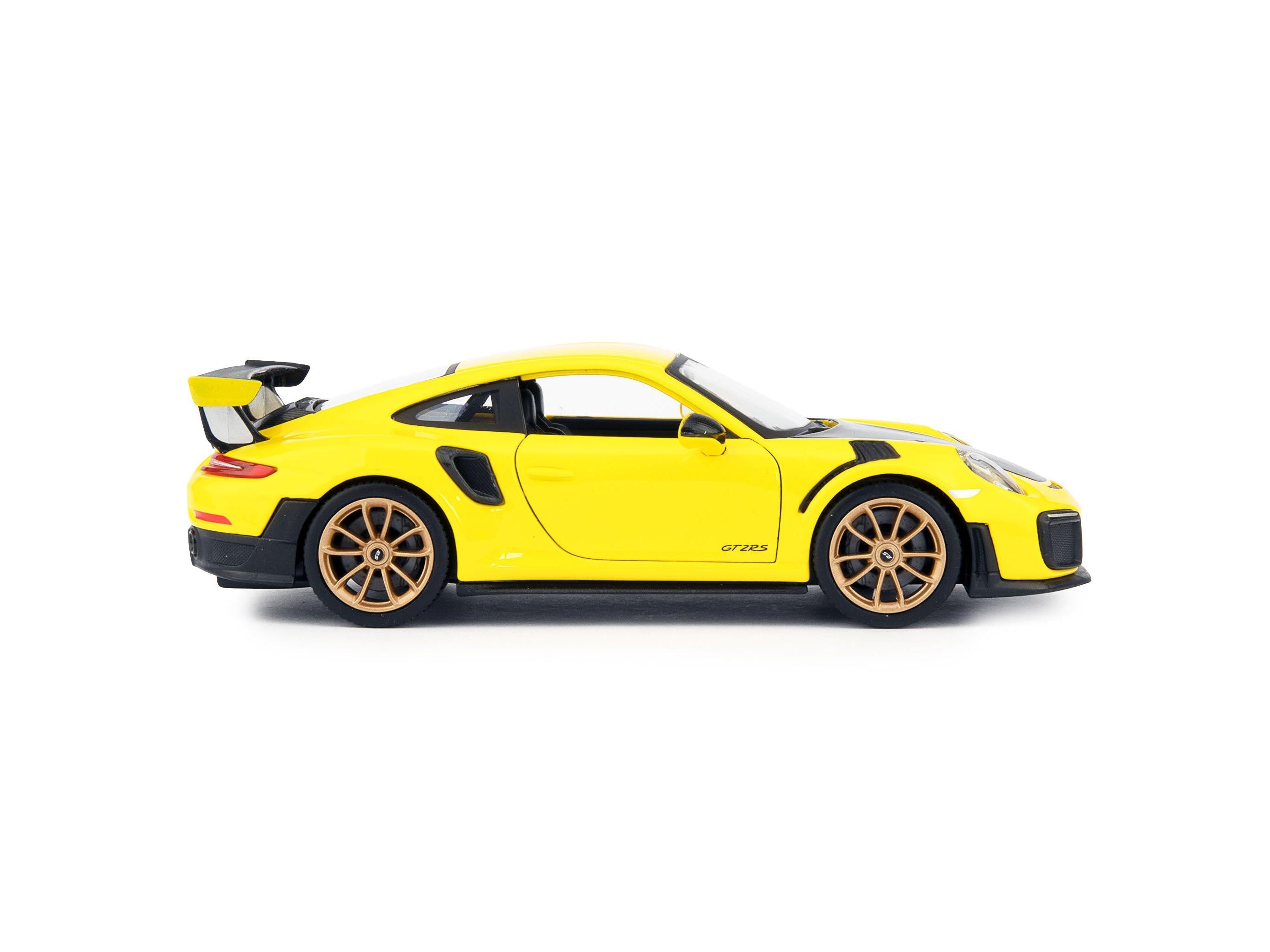 Porsche 911 GT2 RS Yellow 1:24 Scale Maisto Diecast Model