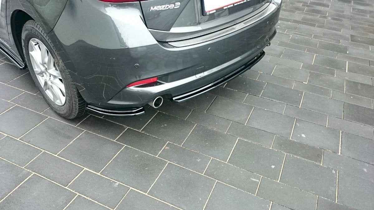 Maxton Design - CENTRAL REAR SPLITTER MAZDA 3 MK3 FACELIFT (2017-UP) (WITHOUT VERTICAL BARS)